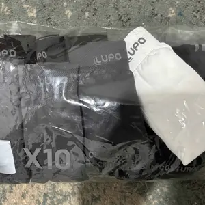 Foto enviada pelo cliente — Preto, cinza e branco